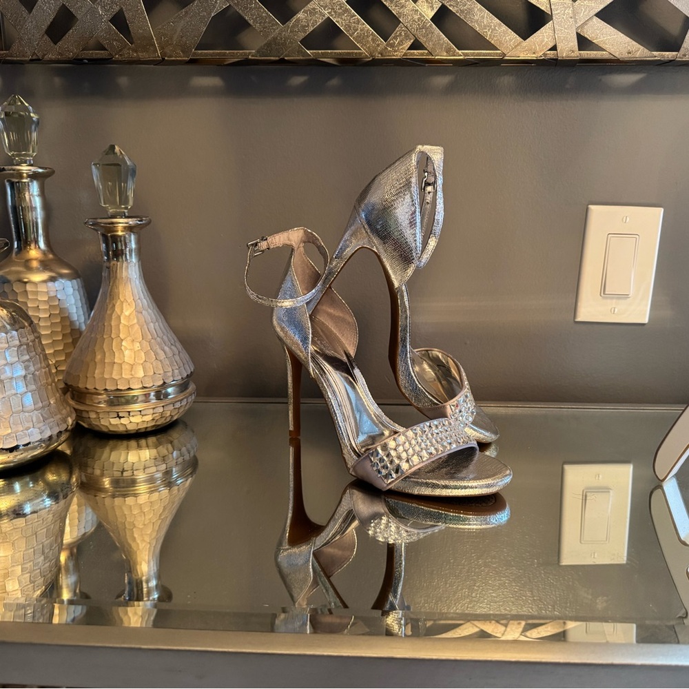 Gianni Bini Platinum Collection 🩶 - Picture 4 of 13